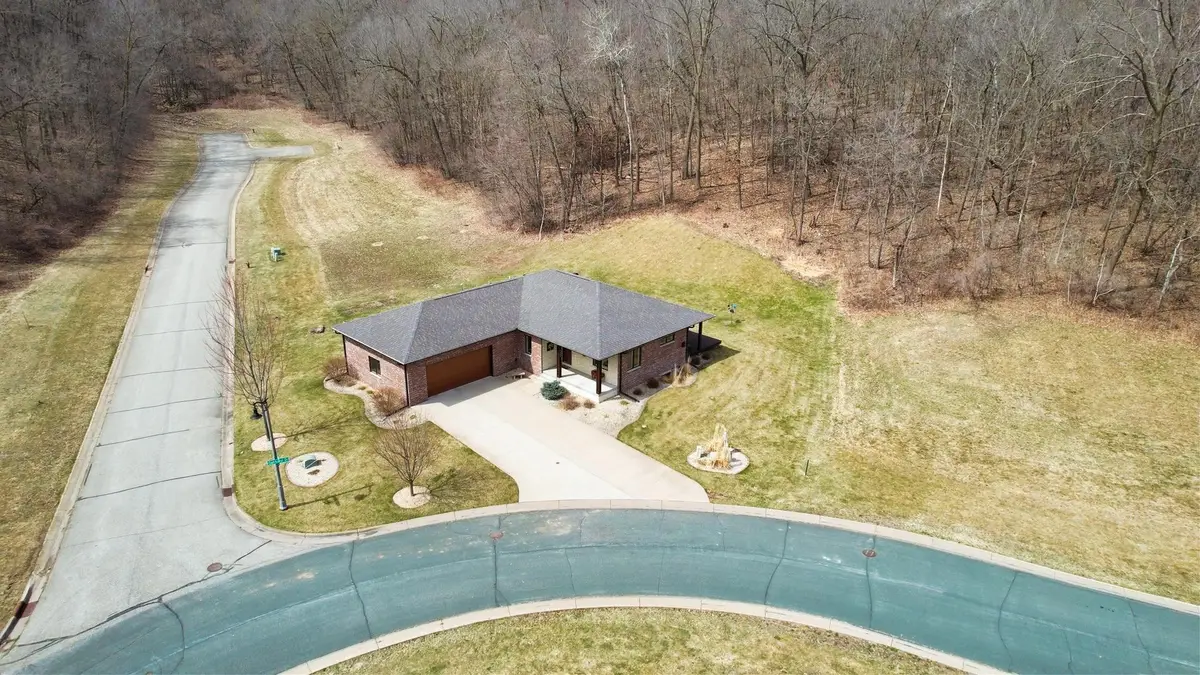 2760 Oakhurst Drive, Lake City, MN 55041 - #1