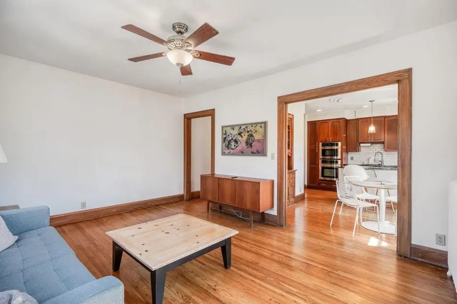 4418 W Lake Harriet Parkway #303, Minneapolis, MN 55410 - #3