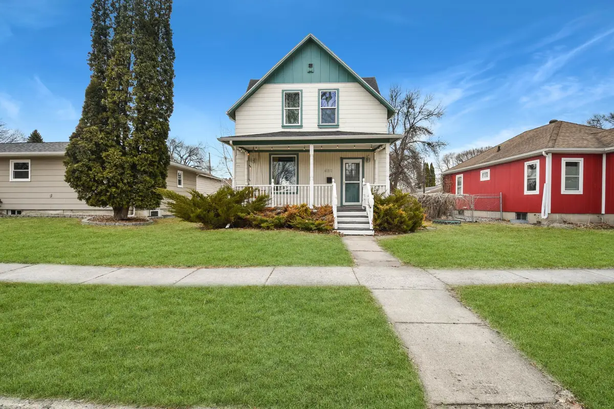 451 16th Avenue S, Fargo, ND 58103 - #1