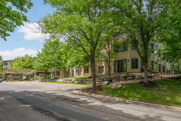 5985 Rowland Road #302, Hopkins, MN 55343