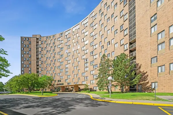 1181 Edgcumbe Road #1105, Saint Paul, MN 55105