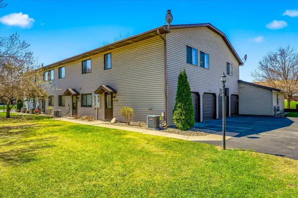 5734 Otter View Trail #18, White Bear Lake, MN 55110