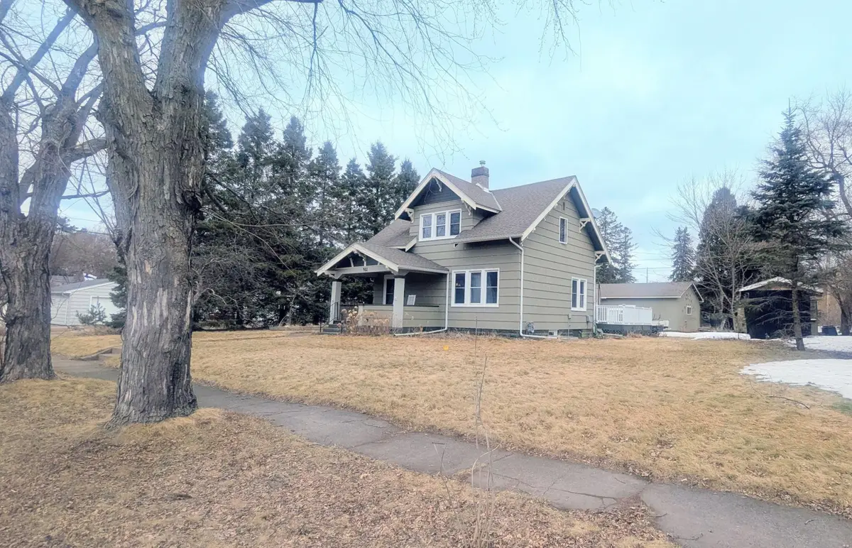 402 3rd Street, Cloquet, MN 55720 - #1