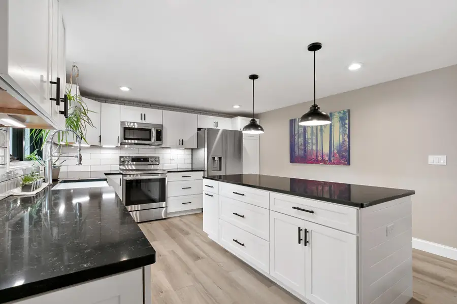 1933 Davis Court, Shakopee, MN 55379 - #2