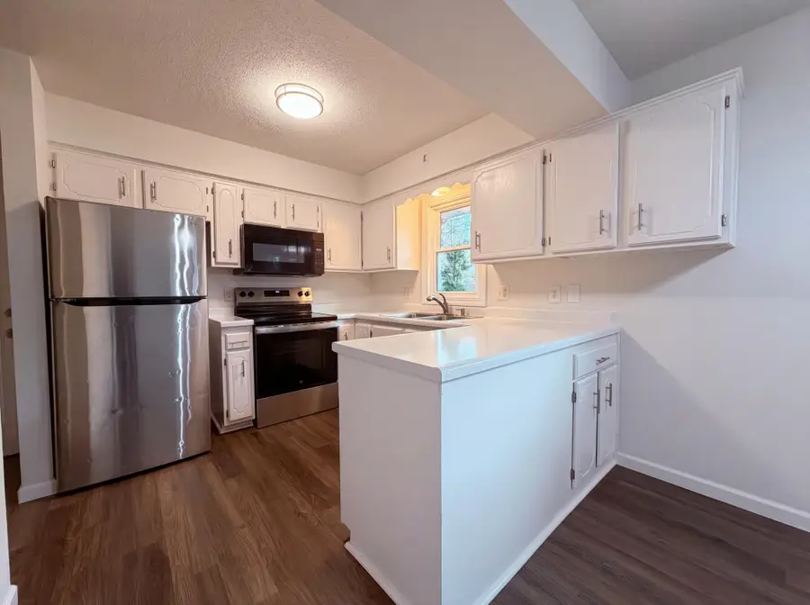 932 Jefferson Avenue, Saint Paul, MN 55102 - #2