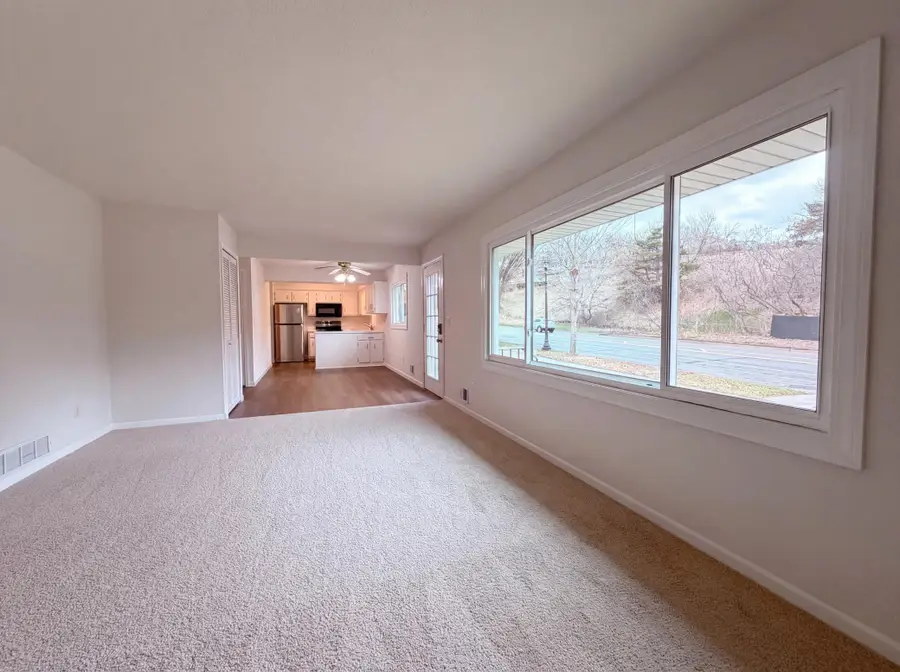 932 Jefferson Avenue, Saint Paul, MN 55102 - #3