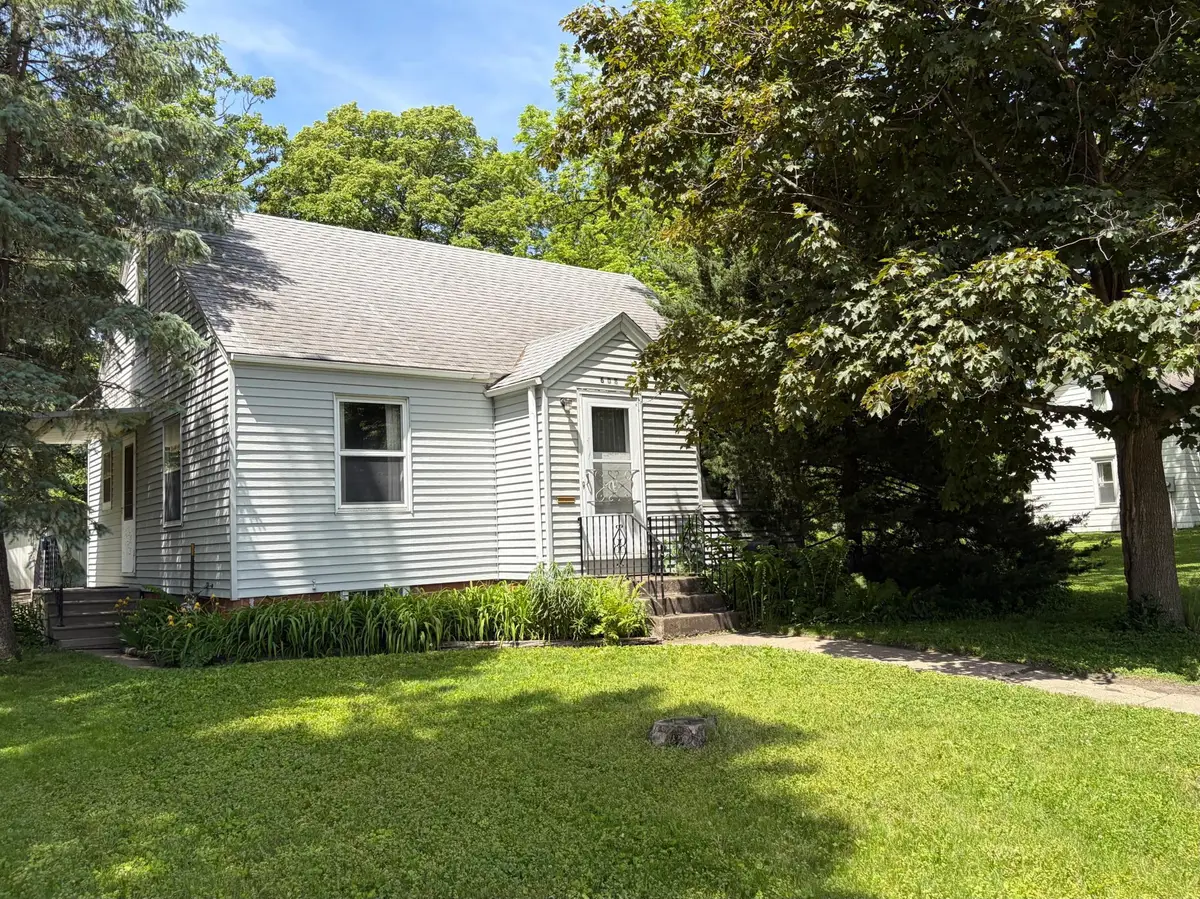 608 8th Street Se, Waseca, MN 56093 - #1