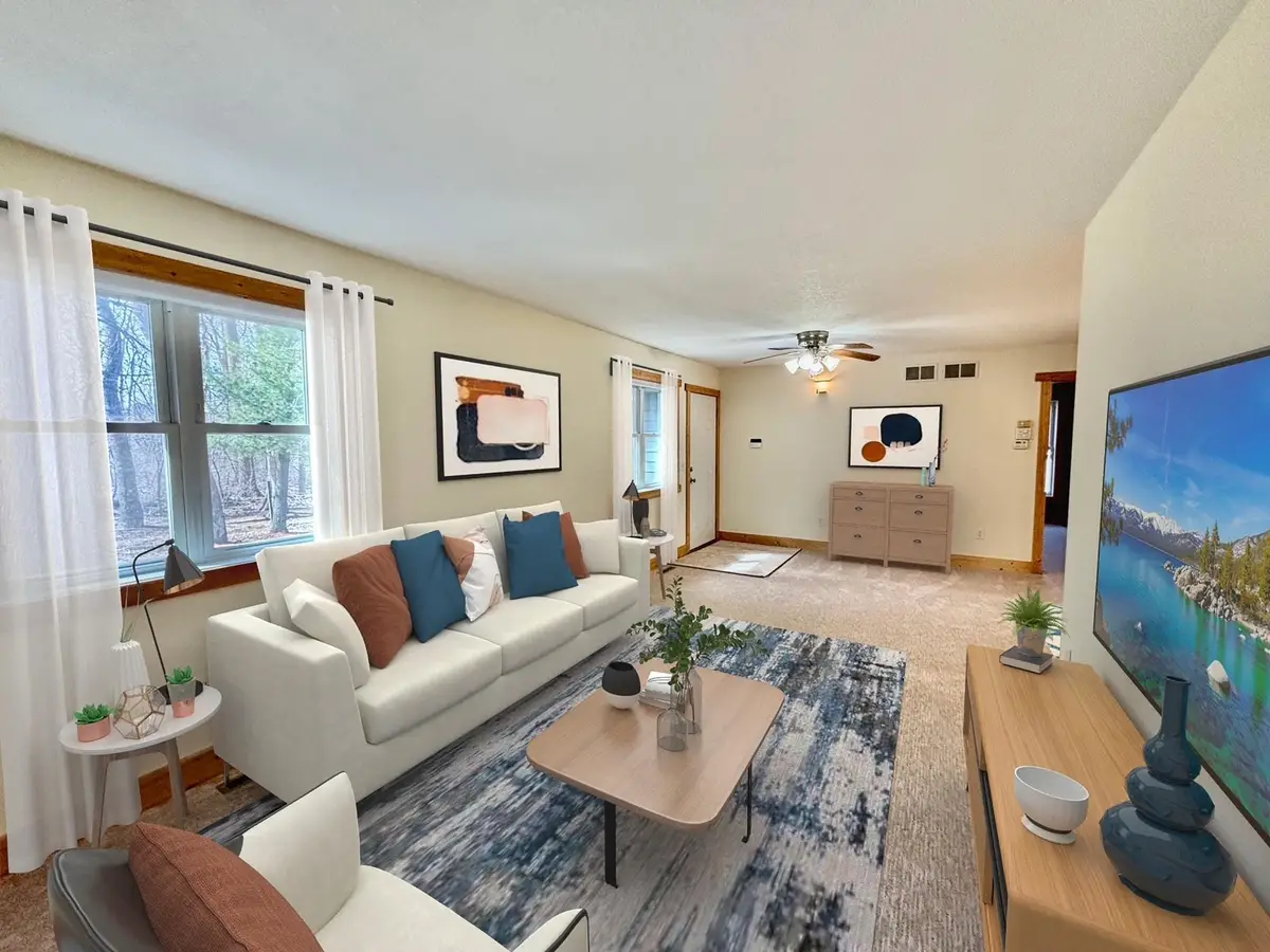 2082 Stillwater Street, Saint Paul, MN 55110 - #1