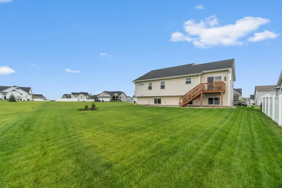 1581 Philipp Way, Shakopee, MN 55379 - #2