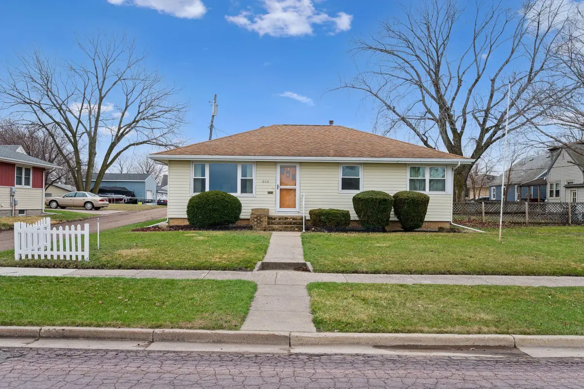 808 Webster Street, Fairmont, MN 56031 - #1