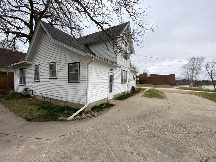 817 Abbott Street, Albert Lea, MN 56007 - #3