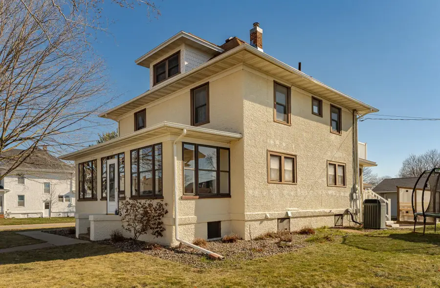 115 2nd Street Se, Plainview, MN 55964 - #2