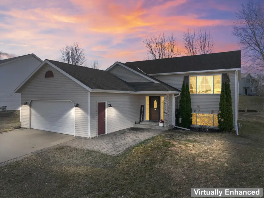 604 4th Street Ne, Byron, MN 55920 - #3