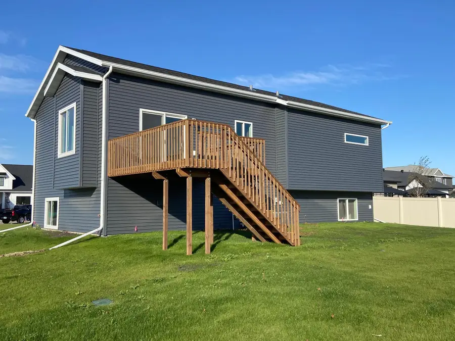 7494 Eagle Pointe Drive S, Fargo, ND 58104 - #3