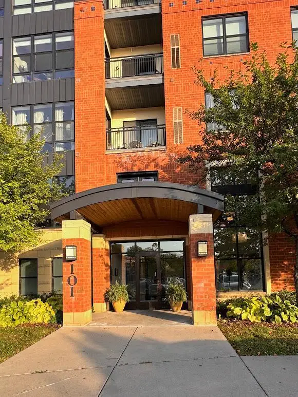 101 Saint Olaf Avenue #402, Northfield, MN 55057