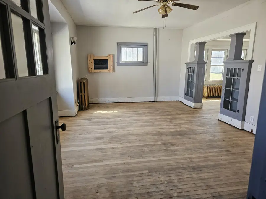 212 S Center Street, Ceylon, MN 56121 - #3