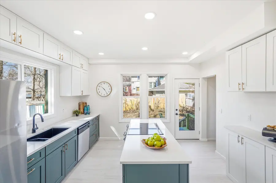 713 3rd Avenue Sw, Cambridge, MN 55008 - #2