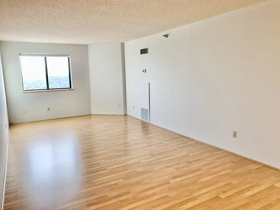 78 10th Street E #3203, Saint Paul, MN 55101 - #3