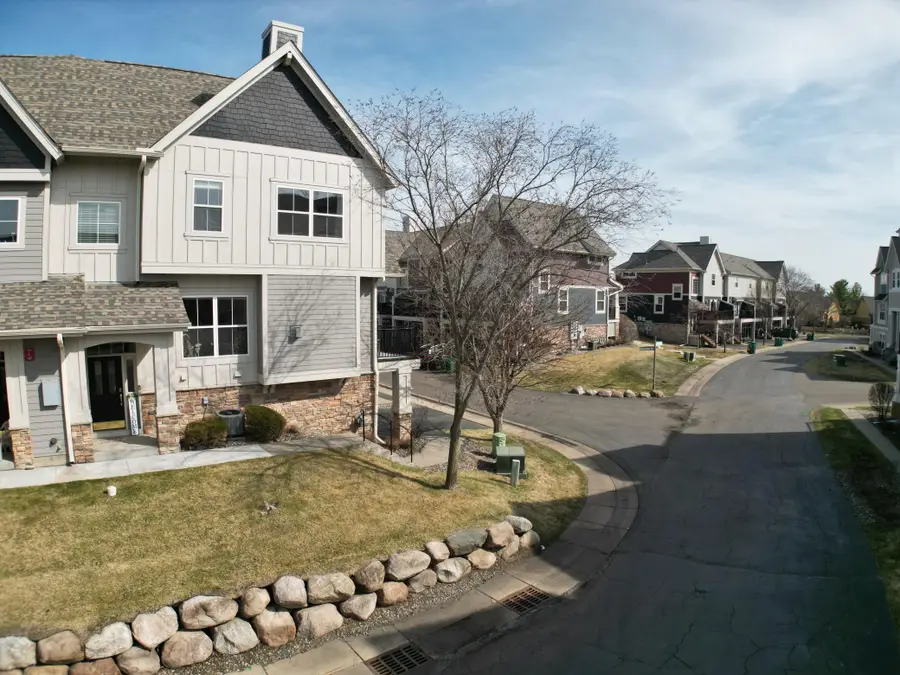 15561 Dunraven Drive, Apple Valley, MN 55124 - #2