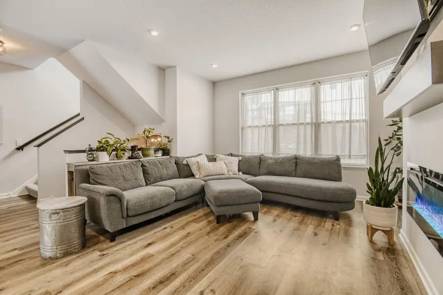 2214 Gateway Curve, Saint Paul, MN 55109 - #3