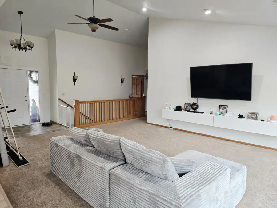 1406 26th Street Sw, Austin, MN 55912 - #2