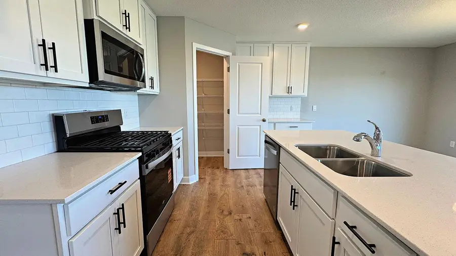 1655 Shasta Drive, Shakopee, MN 55379 - #3