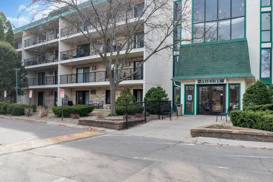 10401 Cedar Lake Road #405, Hopkins, MN 55305 - #3