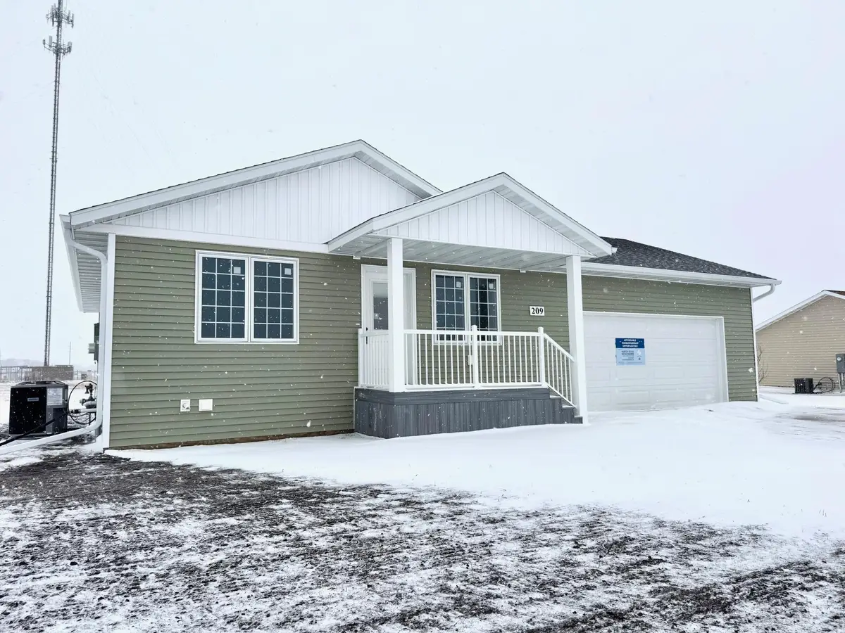 209 Lindbergh Drive Ne, Red Lake Falls, MN 56750 - #1