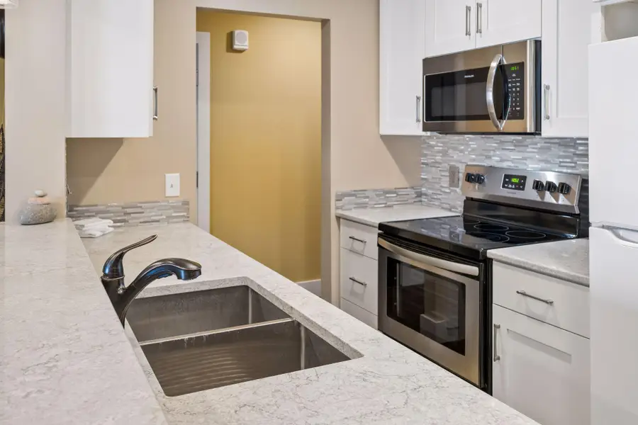 12968 Nicollet Avenue #301, Burnsville, MN 55337 - #2