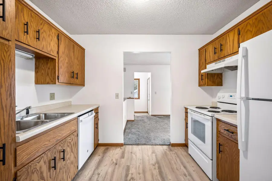 428 Main Street N, Saint Michael, MN 55376 - #3