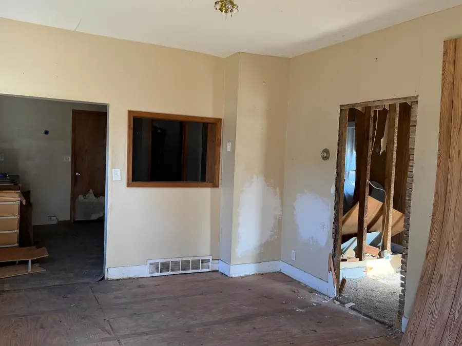 125 N 2nd Street, Eagle Lake, MN 56024 - #3