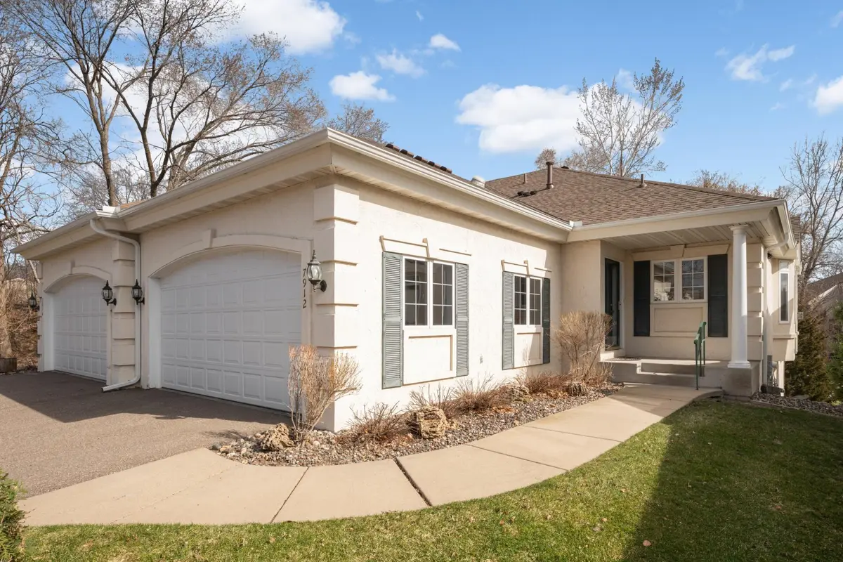 7912 Victoria Curve, Minneapolis, MN 55426 - #1