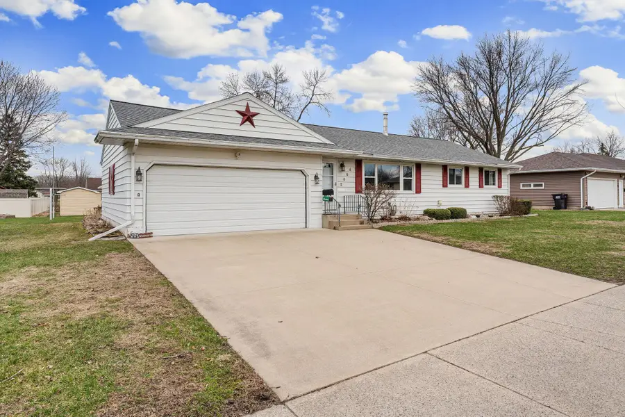 2005 11th Street Sw, Austin, MN 55912 - #2