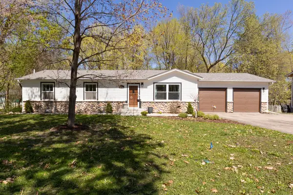 4984 Three Points Boulevard, Mound, MN 55364