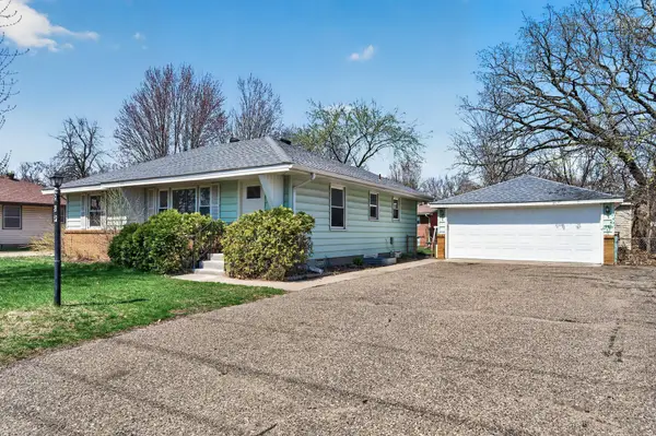 289 89th Avenue Ne, Minneapolis, MN 55434