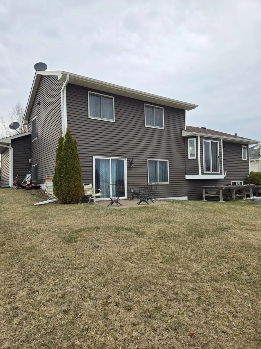 920 W 9th Street, Rush City, MN 55069 - #2