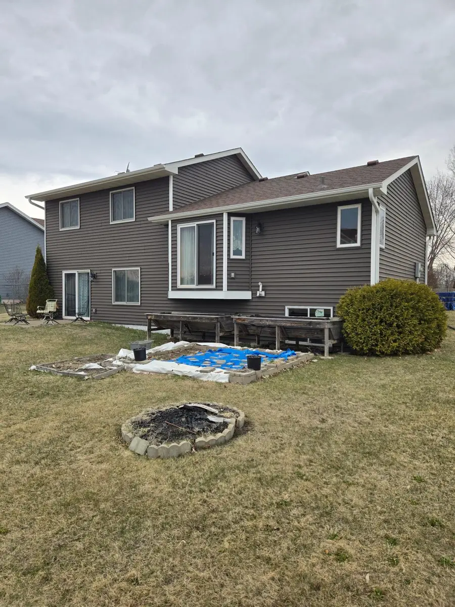 920 W 9th Street, Rush City, MN 55069 - #3