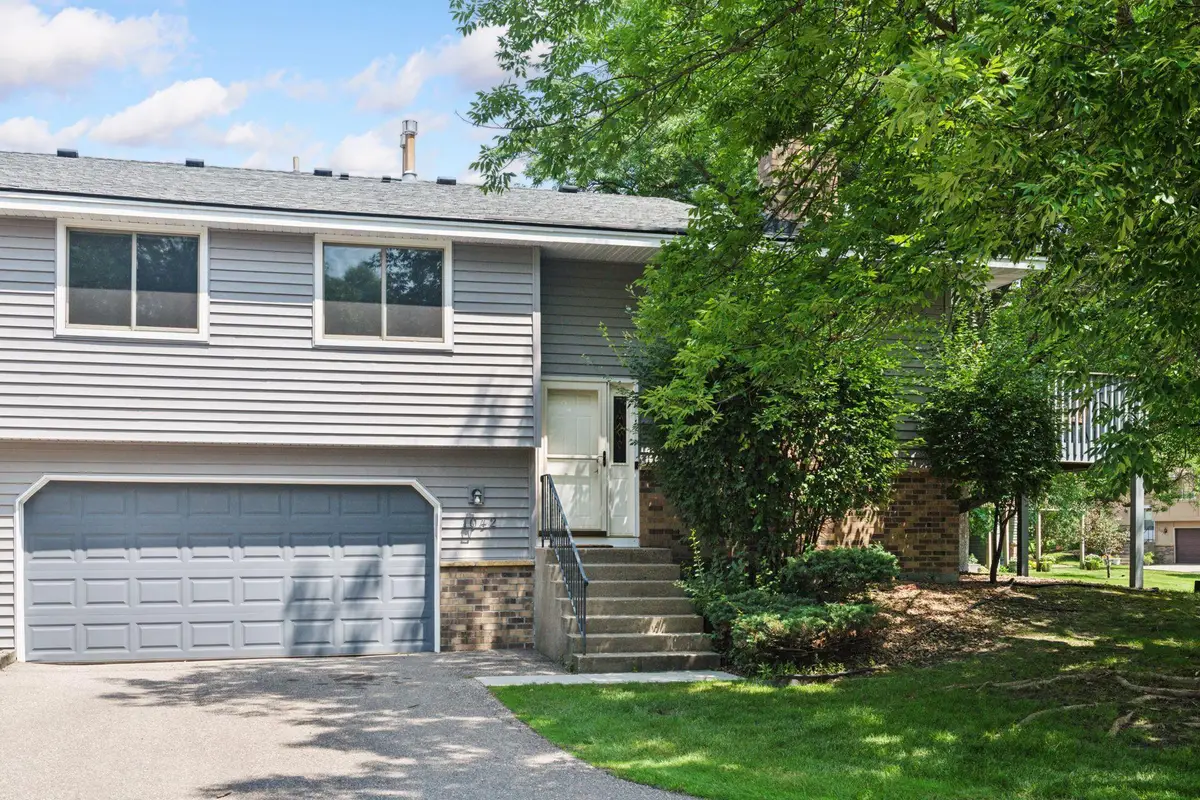 1042 Pontiac Lane, Chanhassen, MN 55317 - #1