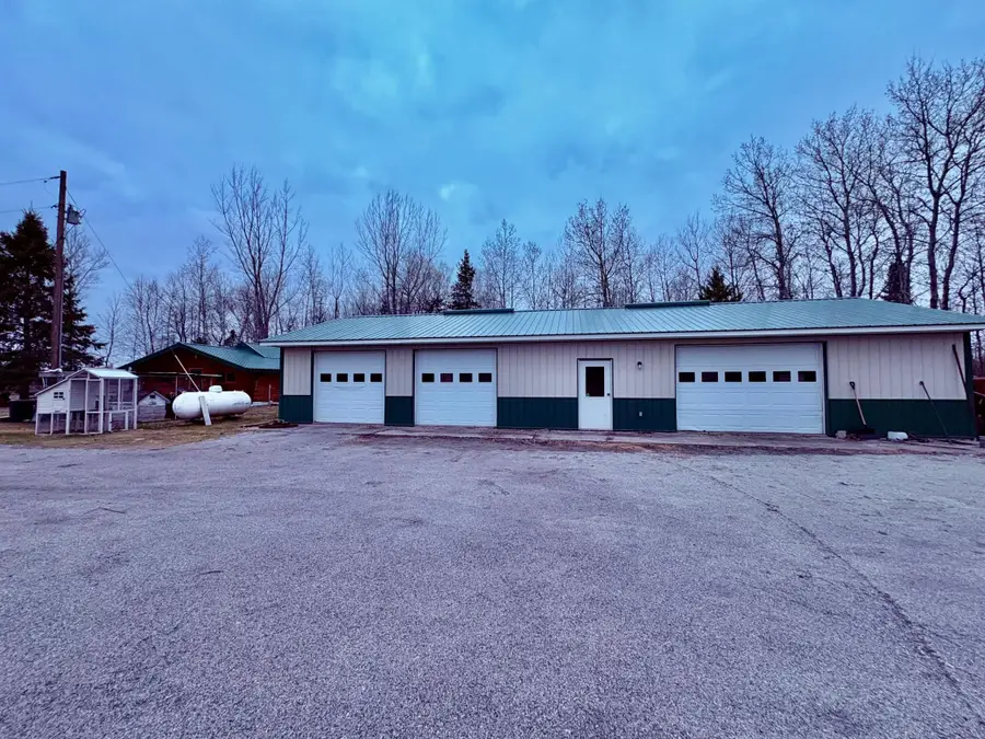 3616 Hay Creek Road Se, Baudette, MN 56623 - #2