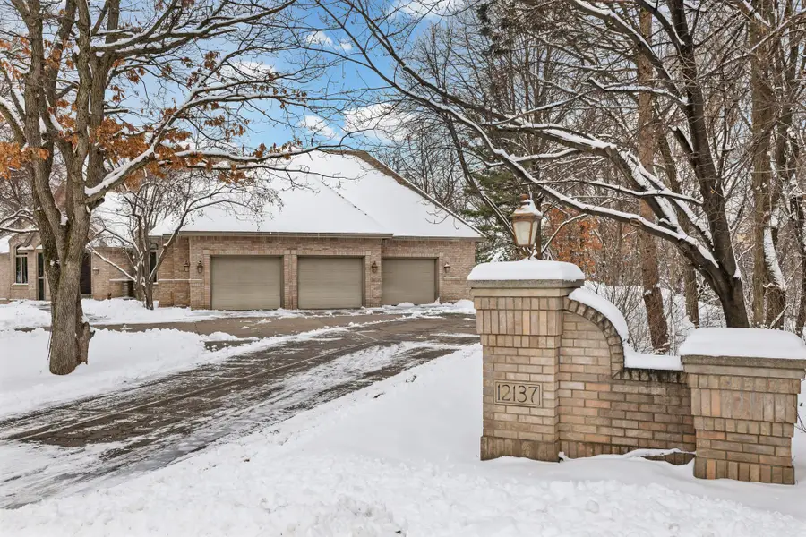 12137 Grandview Terrace, Apple Valley, MN 55124 - #2