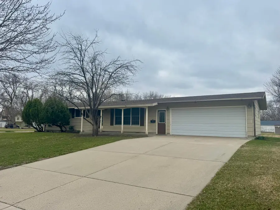 301 S 4th Street, Olivia, MN 56277 - #2