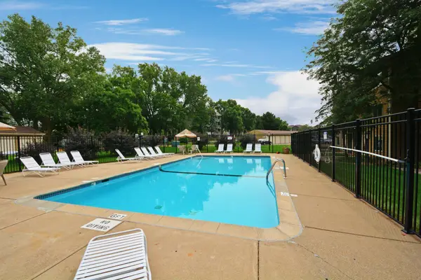 2150 Ridge Drive #24, Saint Louis Park, MN 55416