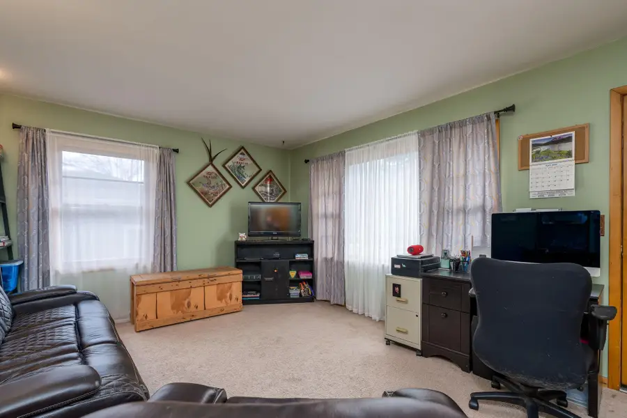 105 5th Street Nw, Montgomery, MN 56069 - #3