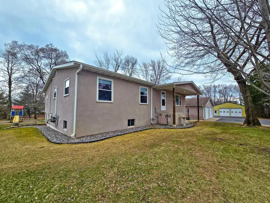 8066 Edmonson Avenue Ne, Monticello, MN 55362 - #2