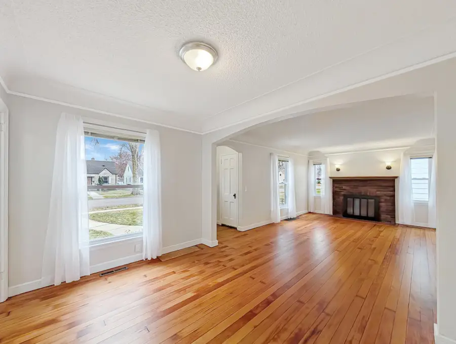 3717 Perry Avenue N, Minneapolis, MN 55422 - #2