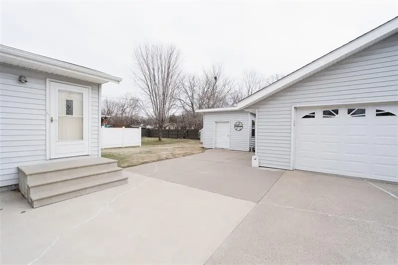 110 3rd Avenue N, Waite Park, MN 56387 - #3