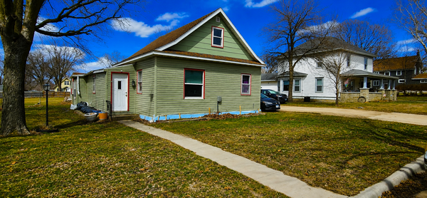 131 E Schlieman Avenue, Appleton, MN 56208