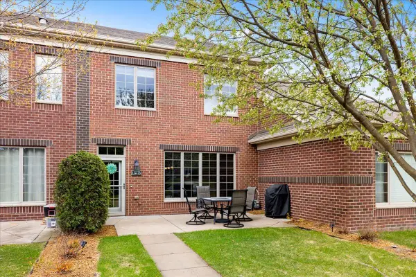 12401 Flanders Court Ne #B, Minneapolis, MN 55449