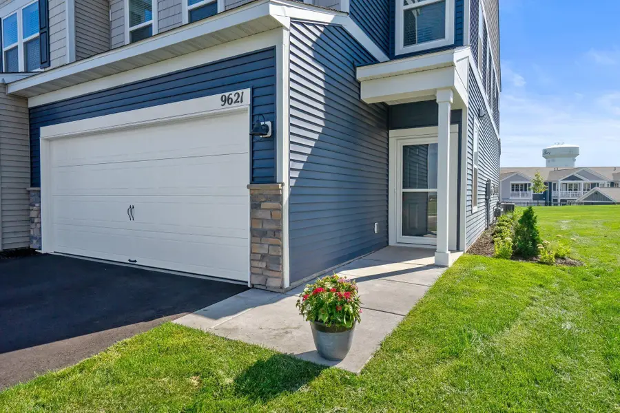9621 4th Street Lane N, Lake Elmo, MN 55042 - #2