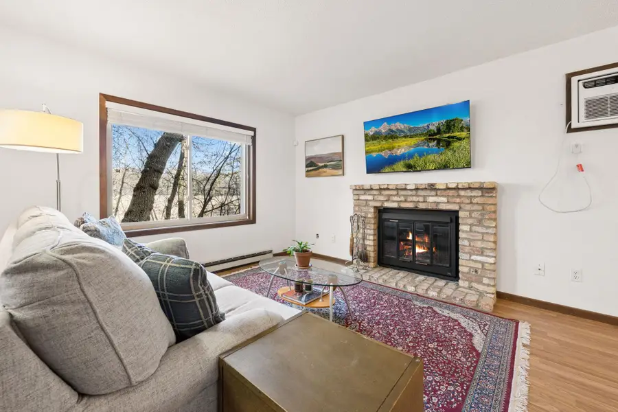 2050 Ridge Drive #16, Saint Louis Park, MN 55416 - #3